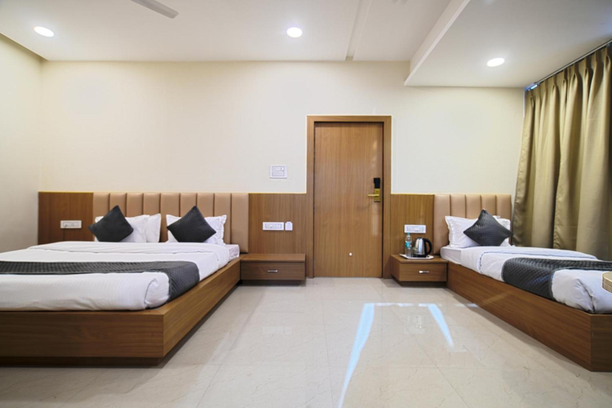 Hotel Shivlok Ujjain Zimmer foto